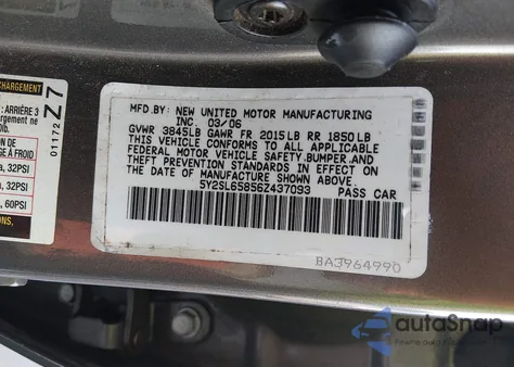 2006 Pontiac Vibe from USA, damaged, VIN 5Y2SL65856Z437093